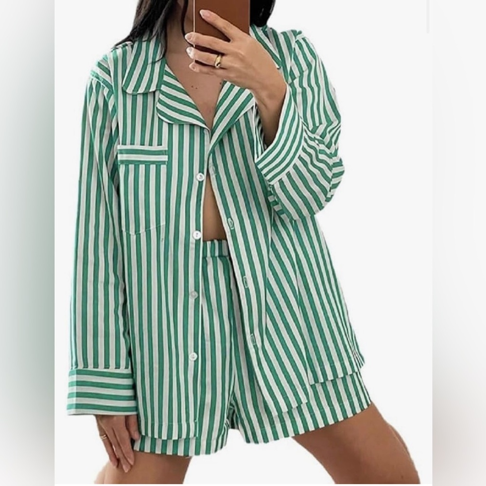 Two Piece Green/ White Lounge Set